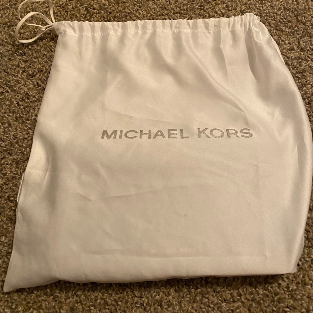 Michael Kors Crystal Ellie Shoulder Bag Clutch